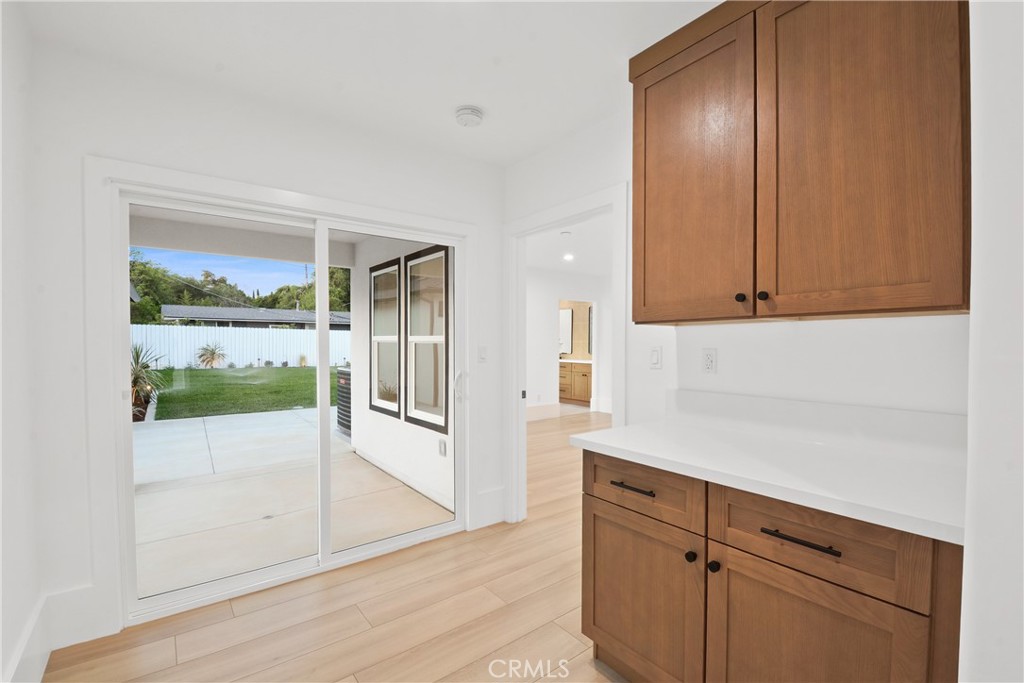 2995 E Del Mar