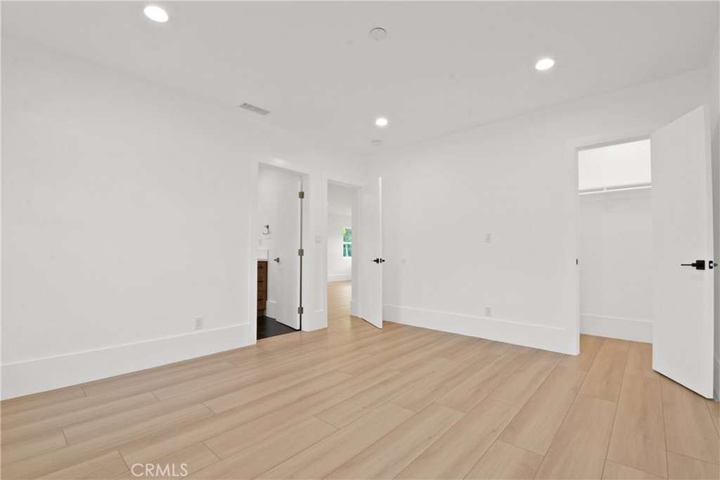 2995 E Del Mar