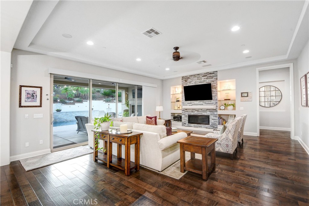 5638 Capella