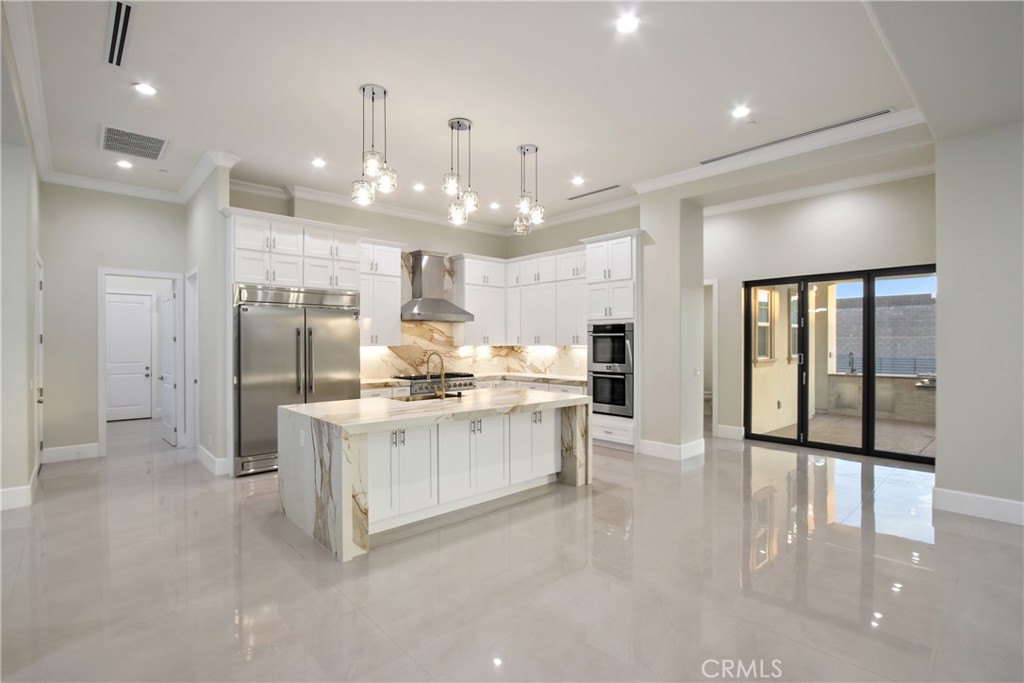 13715 Copley