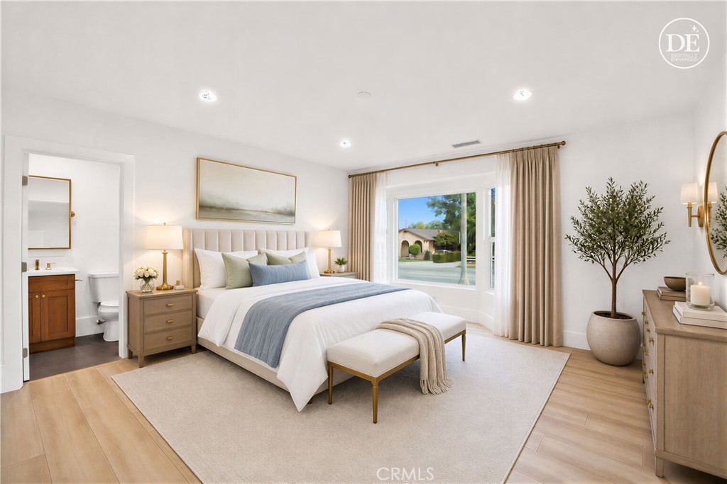 2995 E Del Mar
