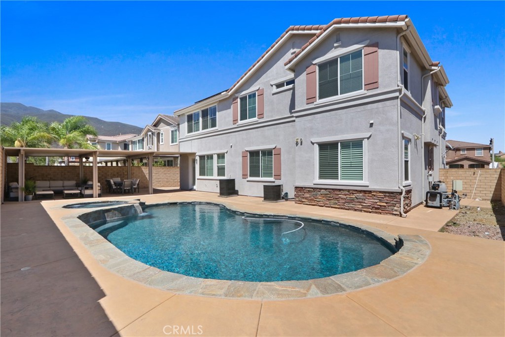5052 Glenwood