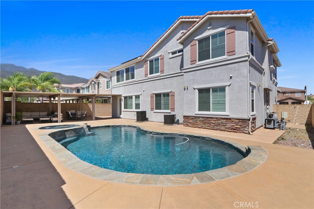 5052 Glenwood