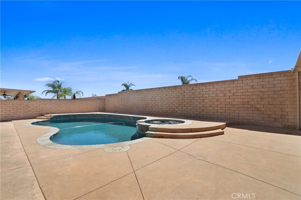 5052 Glenwood
