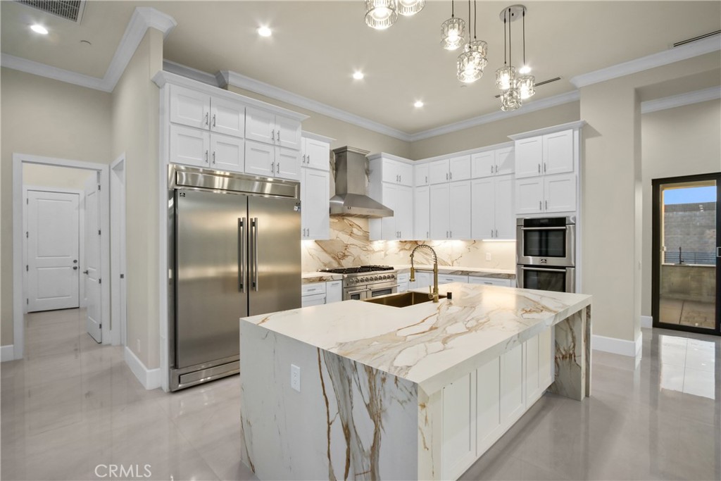 13715 Copley