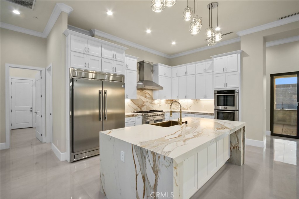 13715 Copley