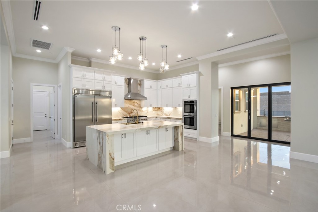 13715 Copley