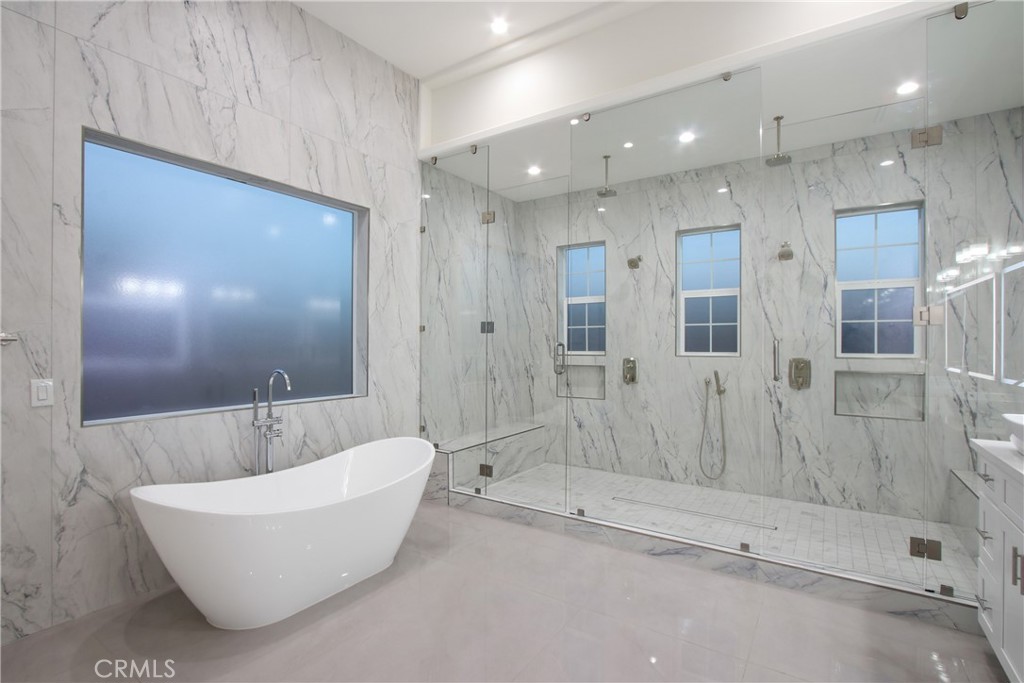 13715 Copley
