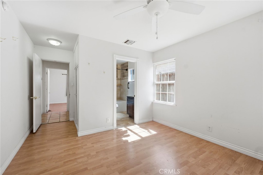 611 S Griffith Park