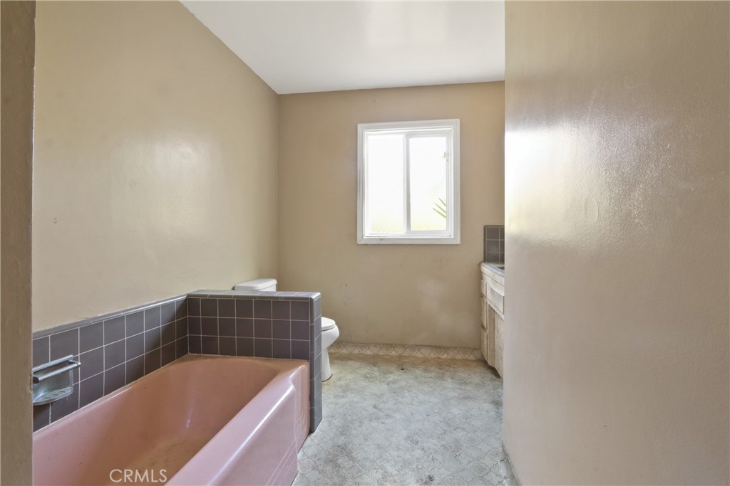 1432 W Birchmont