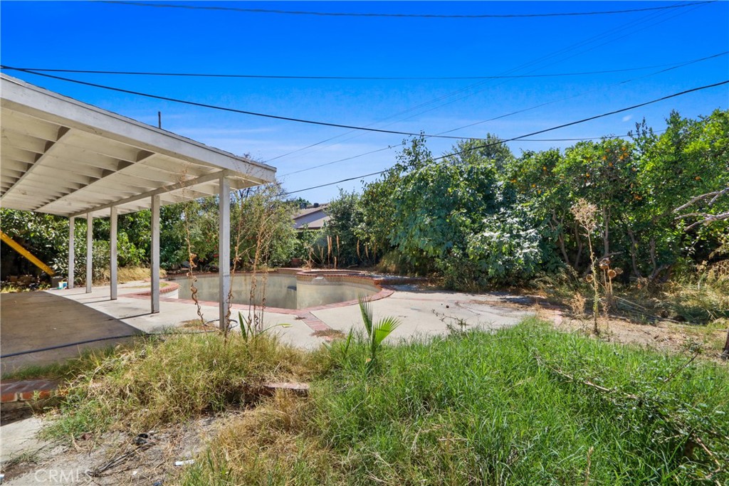 1432 W Birchmont