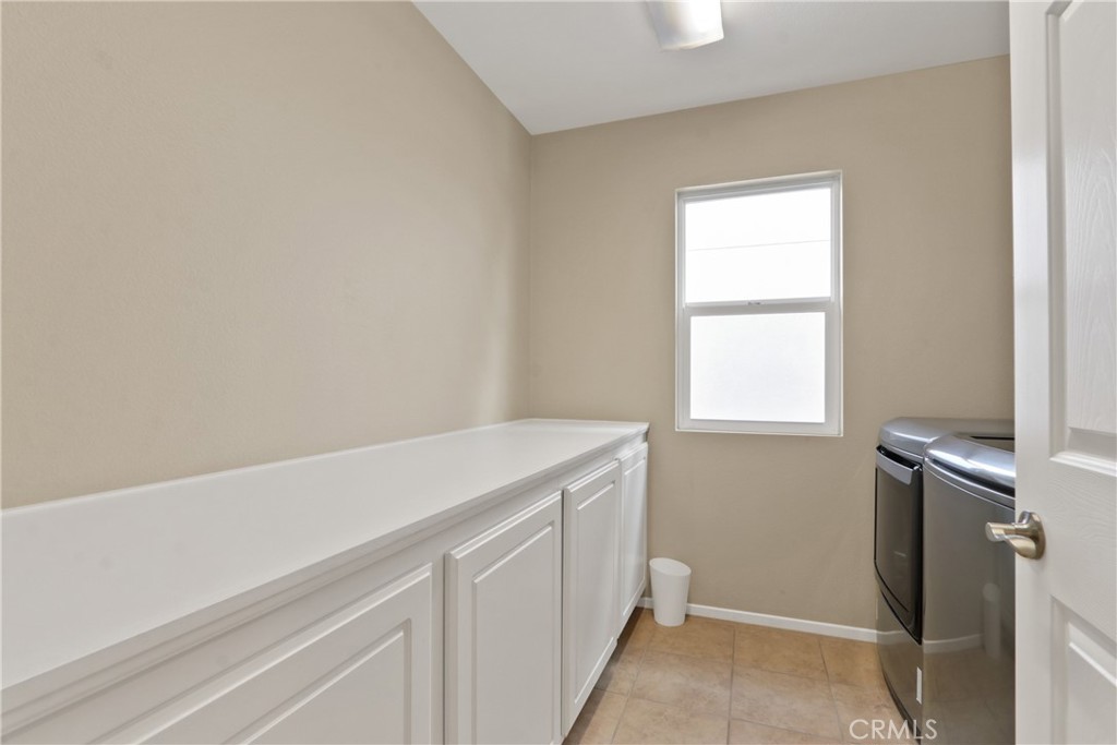 13713 Turf Paradise