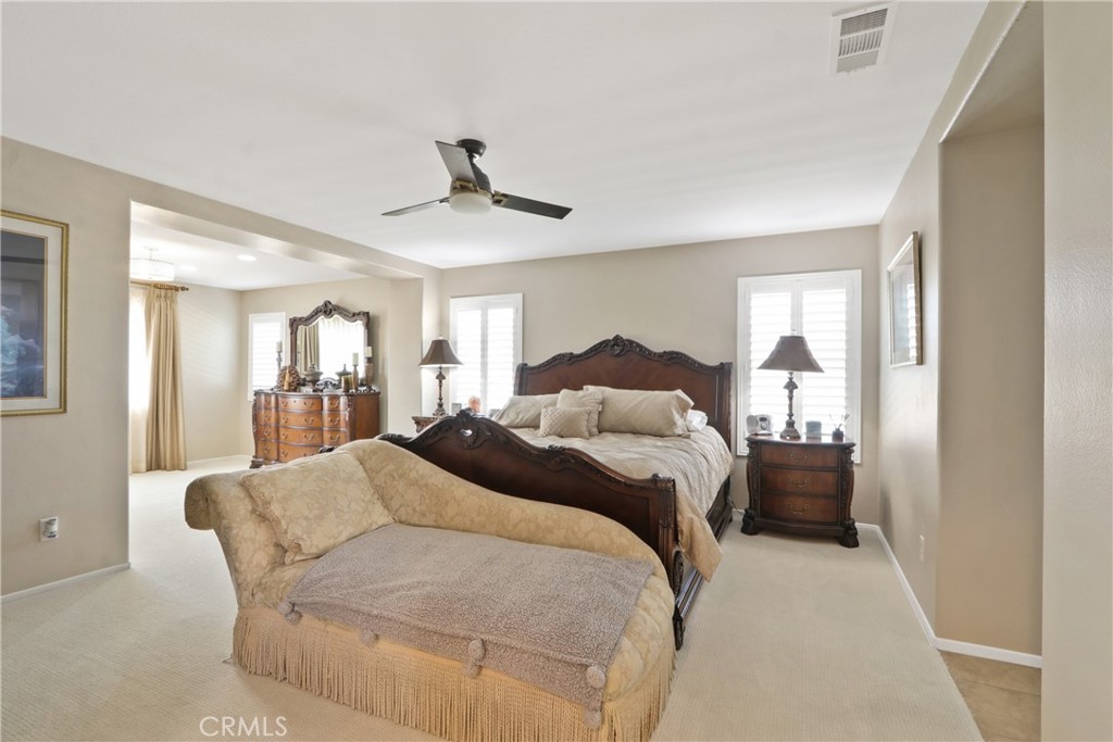 13713 Turf Paradise