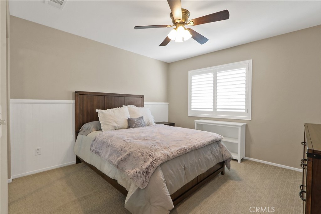 13713 Turf Paradise