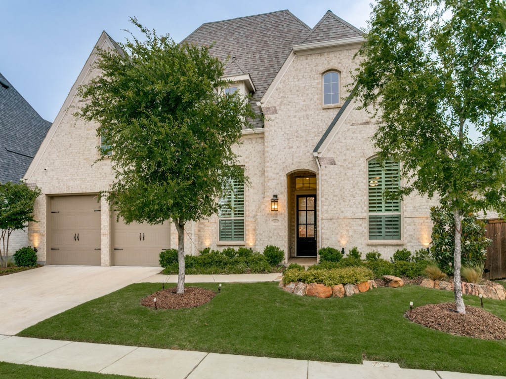 4004 Fall Aster Way