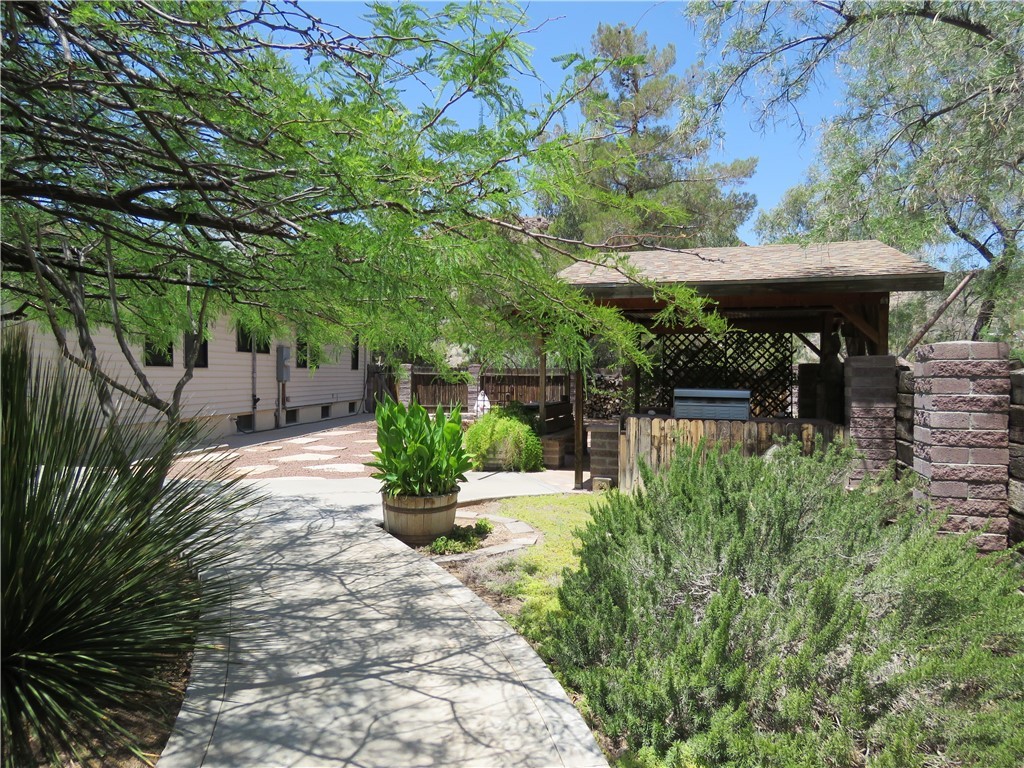 1720 N Clack Canyon Road