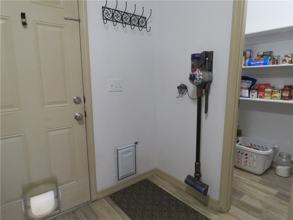 5622 W San Pedro Place