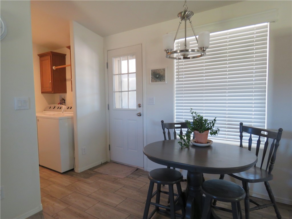 5622 W San Pedro Place