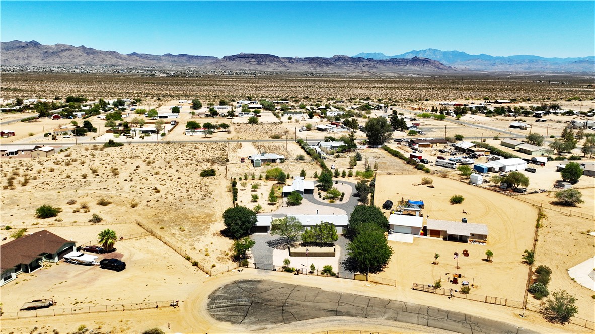 5622 W San Pedro Place