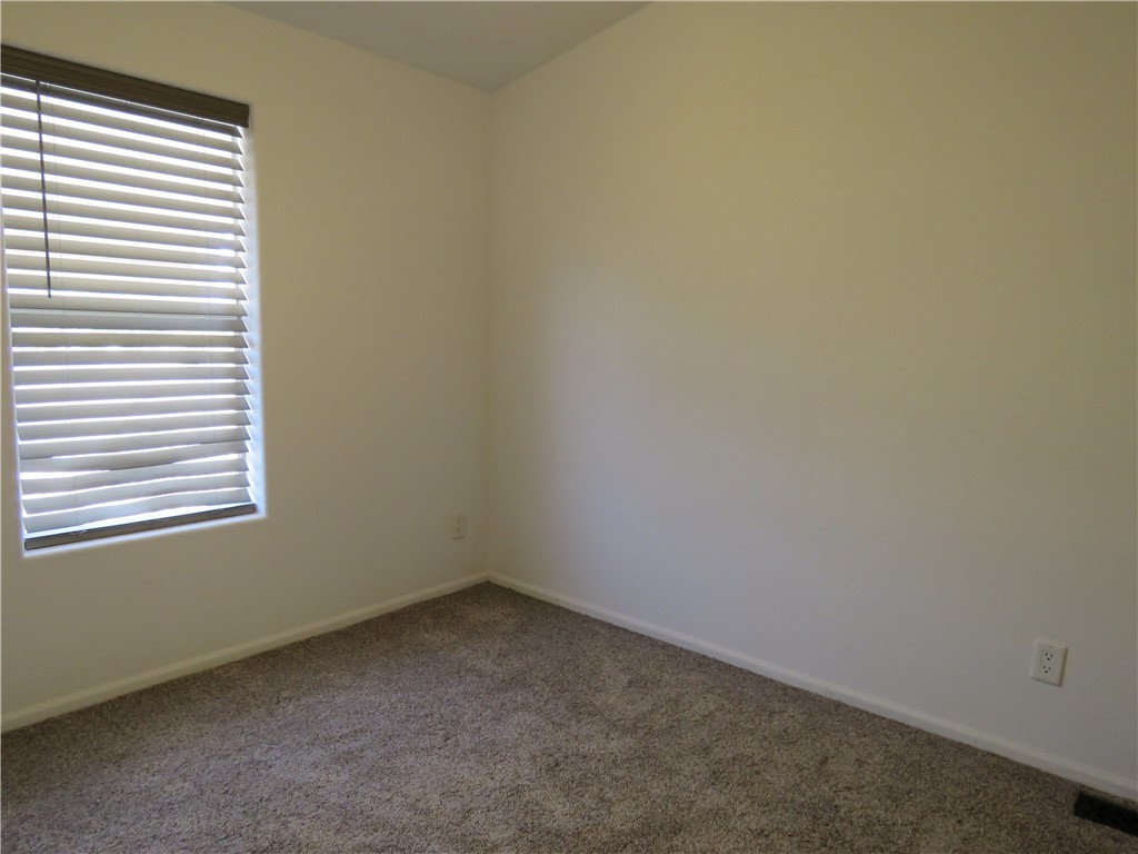 5622 W San Pedro Place