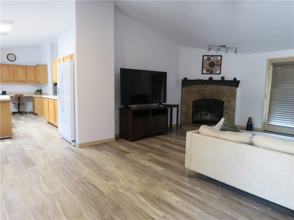 5622 W San Pedro Place