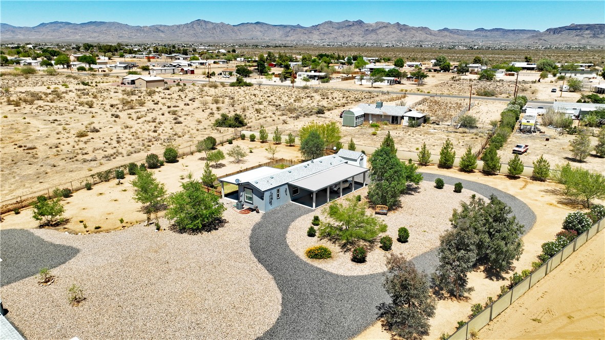 5622 W San Pedro Place