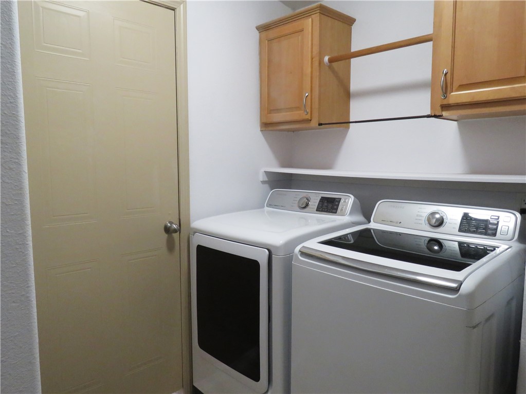 5622 W San Pedro Place