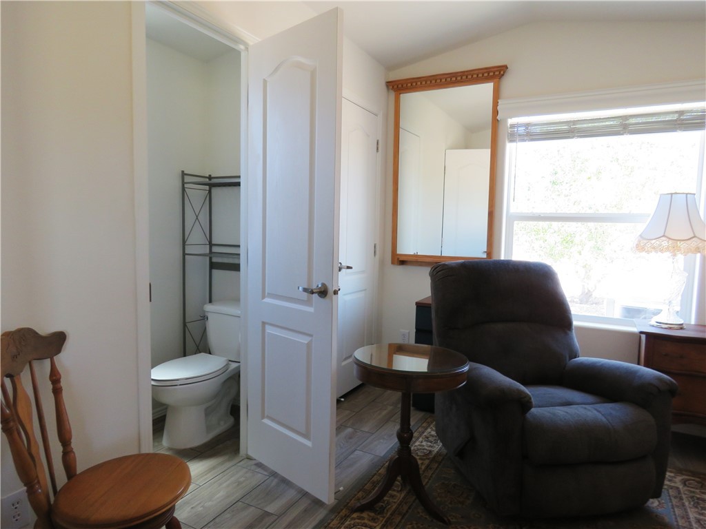 5622 W San Pedro Place