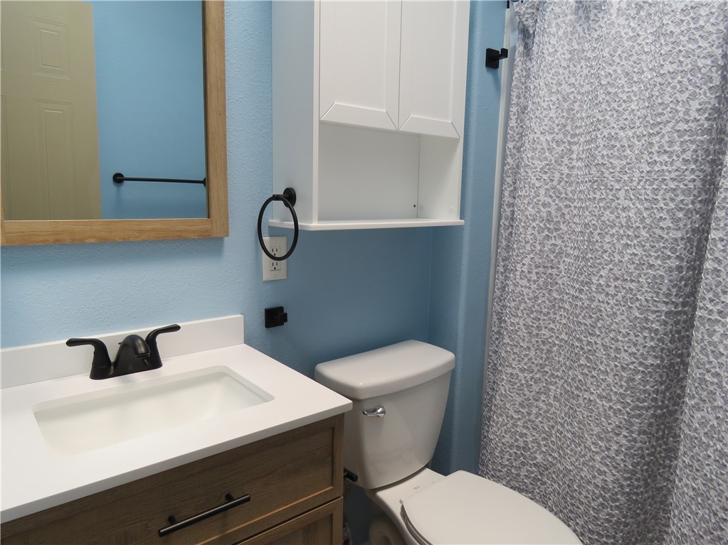 5622 W San Pedro Place