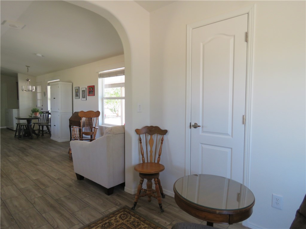 5622 W San Pedro Place