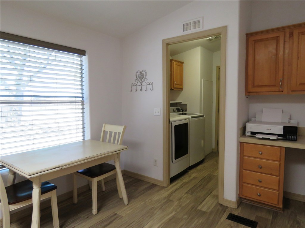 5622 W San Pedro Place