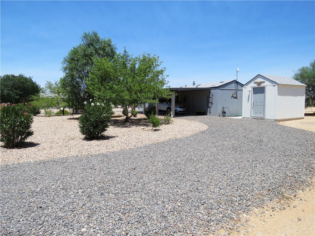 5622 W San Pedro Place