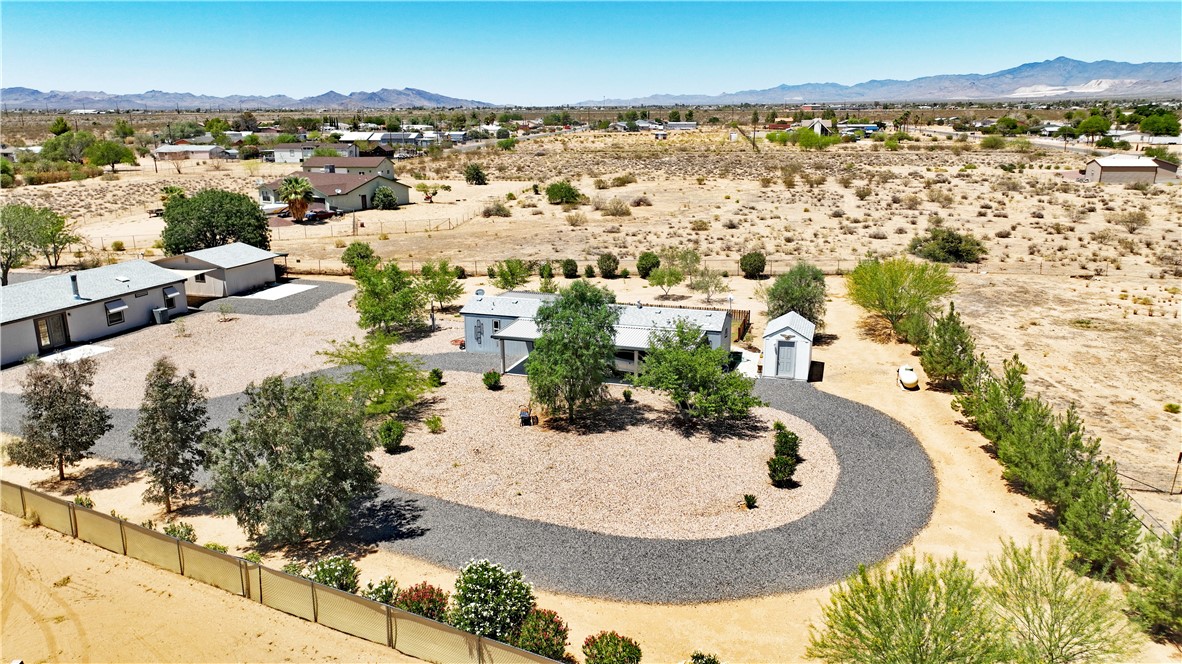 5622 W San Pedro Place