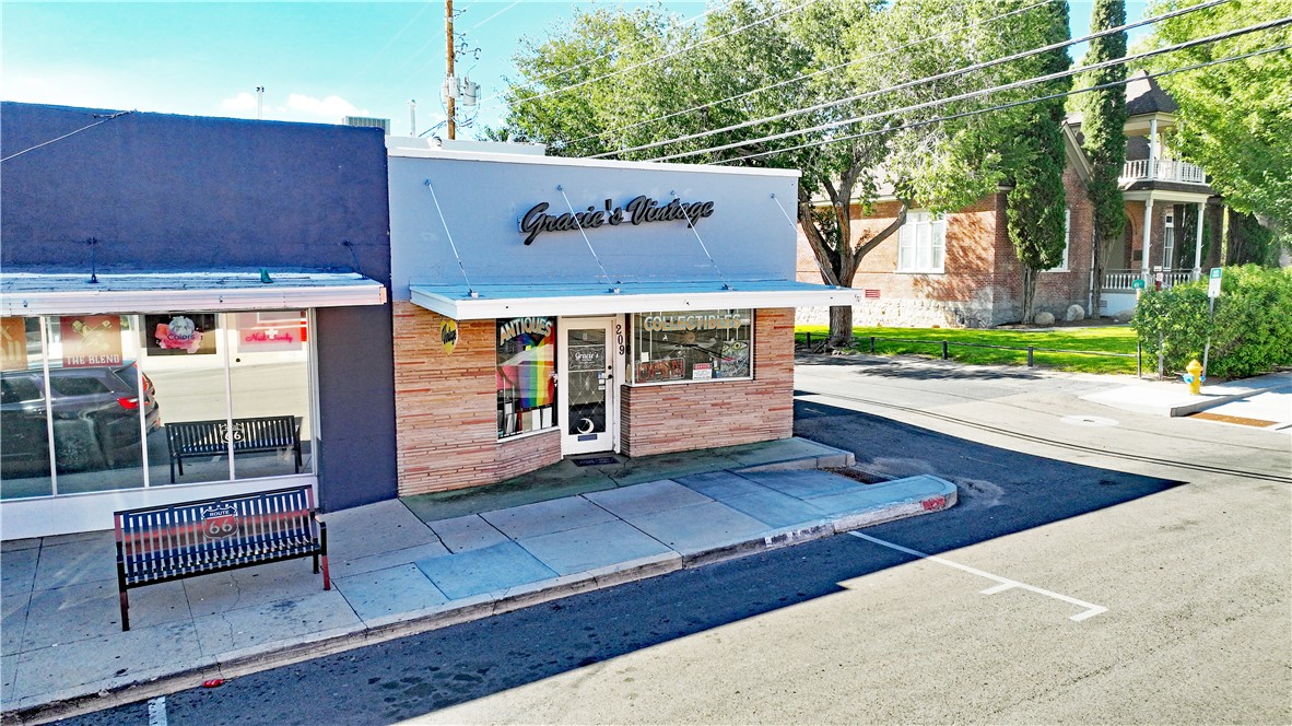 209 4th Street