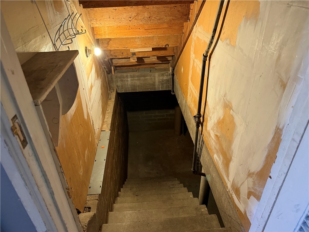 209 4th Street