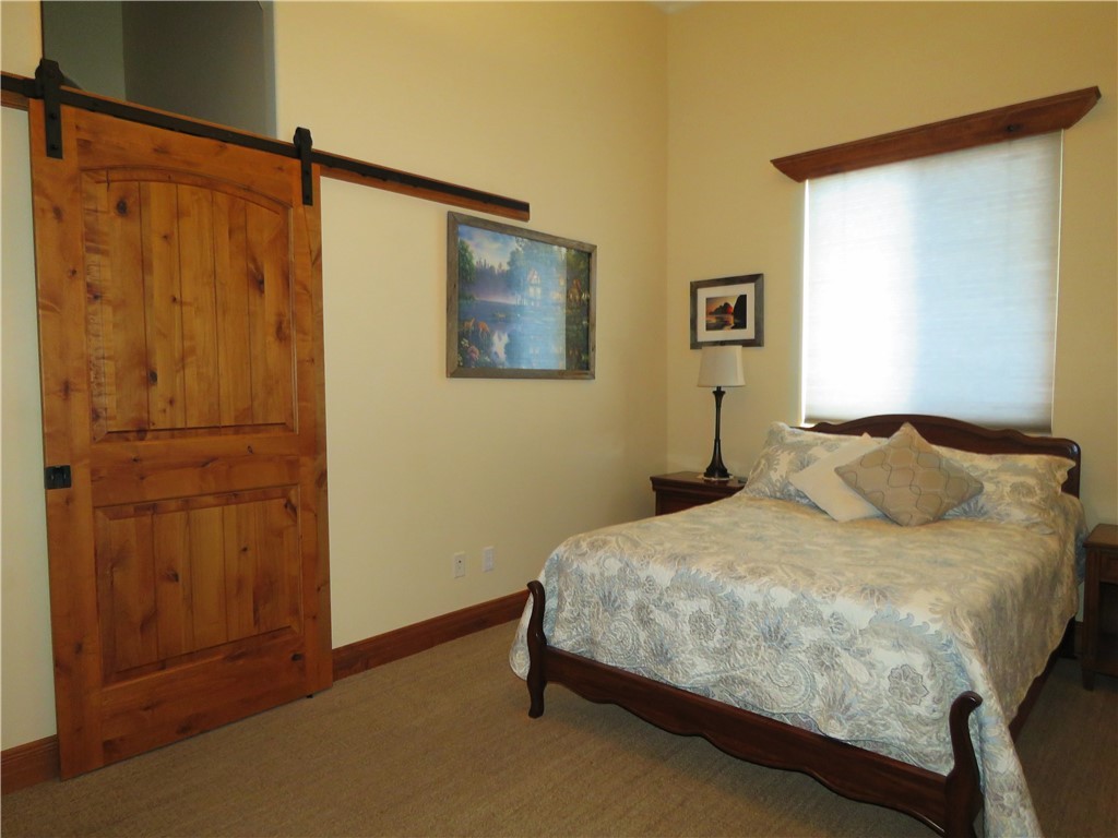 843 S Desert Canyon Way