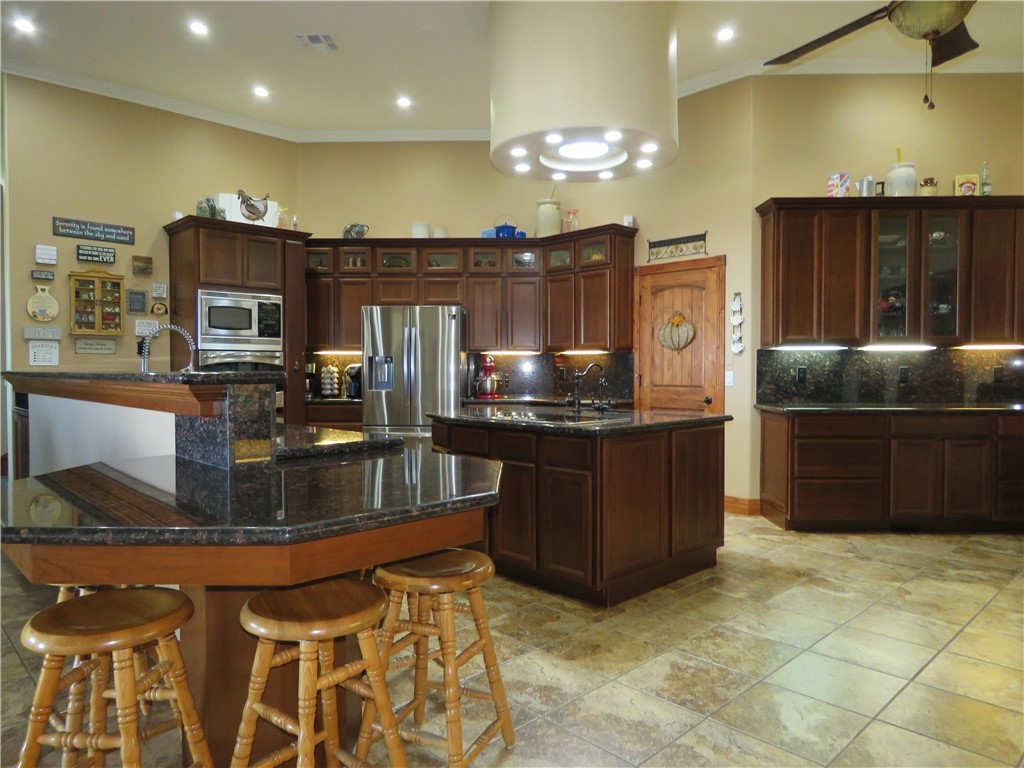 843 S Desert Canyon Way