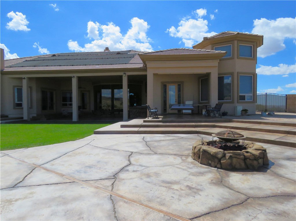 843 S Desert Canyon Way