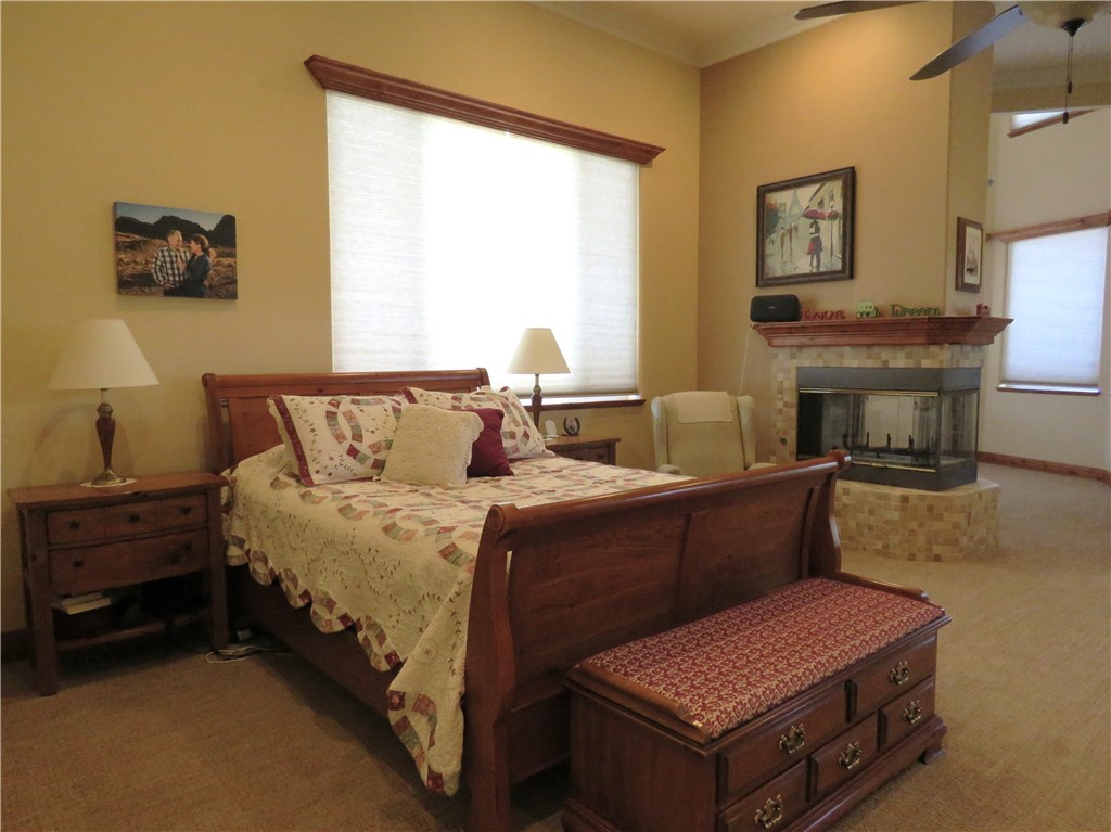 843 S Desert Canyon Way