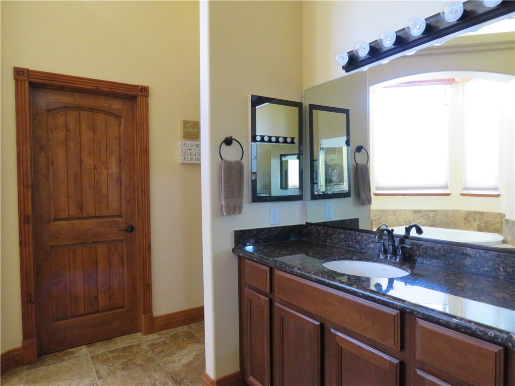 843 S Desert Canyon Way