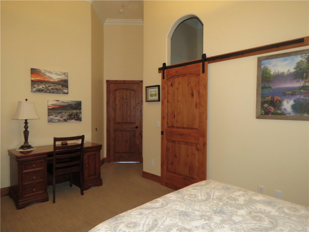 843 S Desert Canyon Way