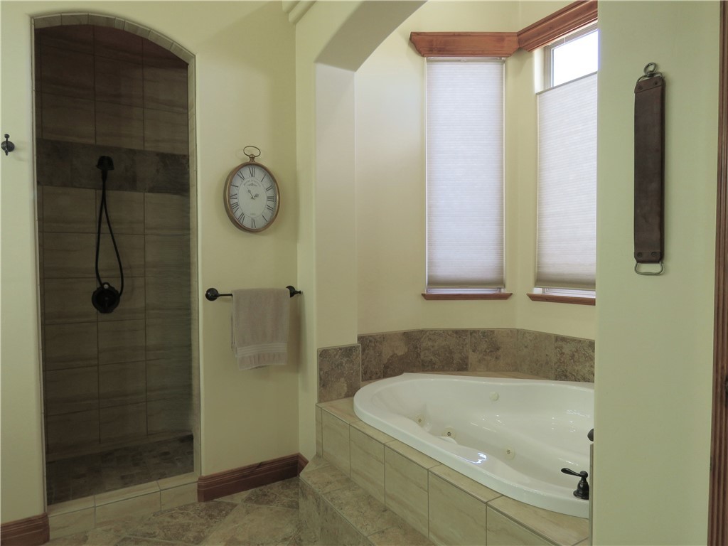 843 S Desert Canyon Way