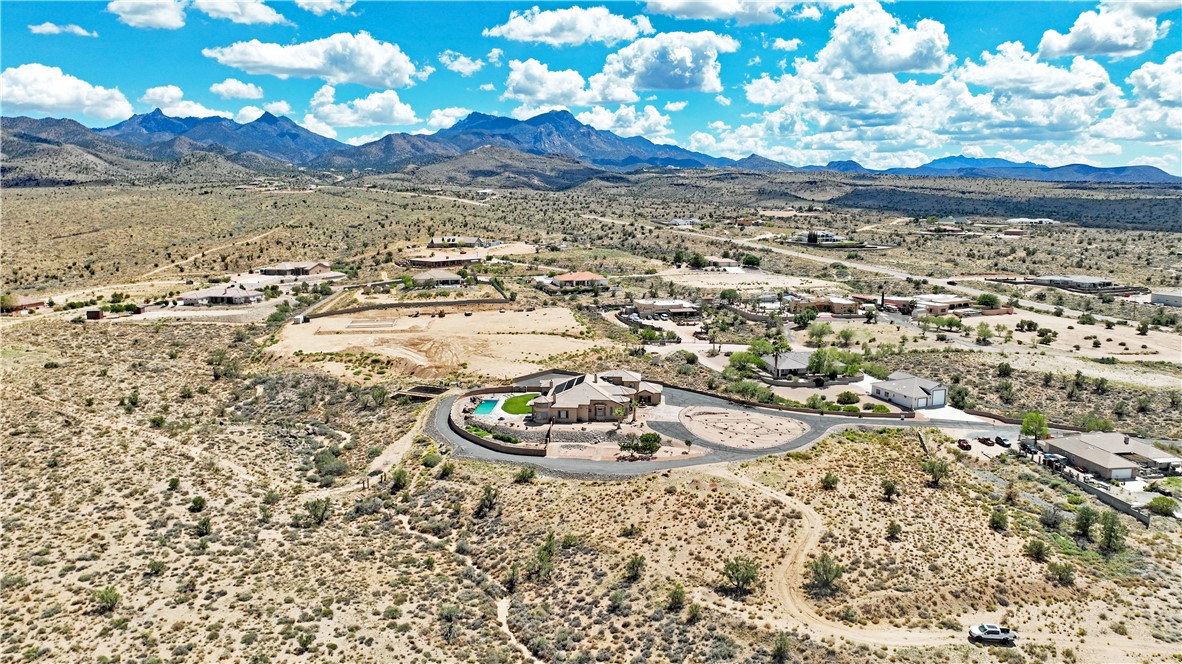 843 S Desert Canyon Way