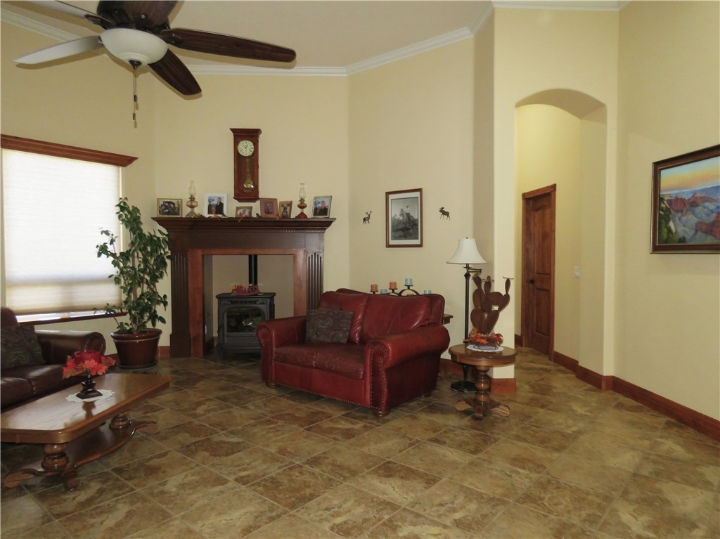 843 S Desert Canyon Way