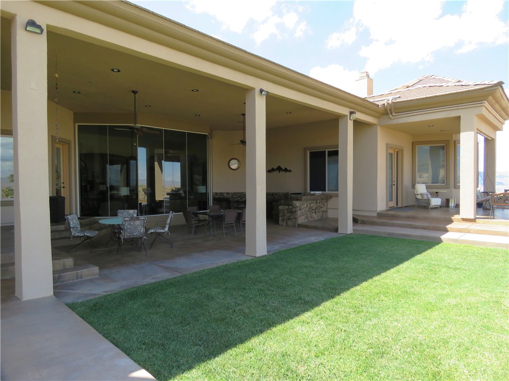 843 S Desert Canyon Way