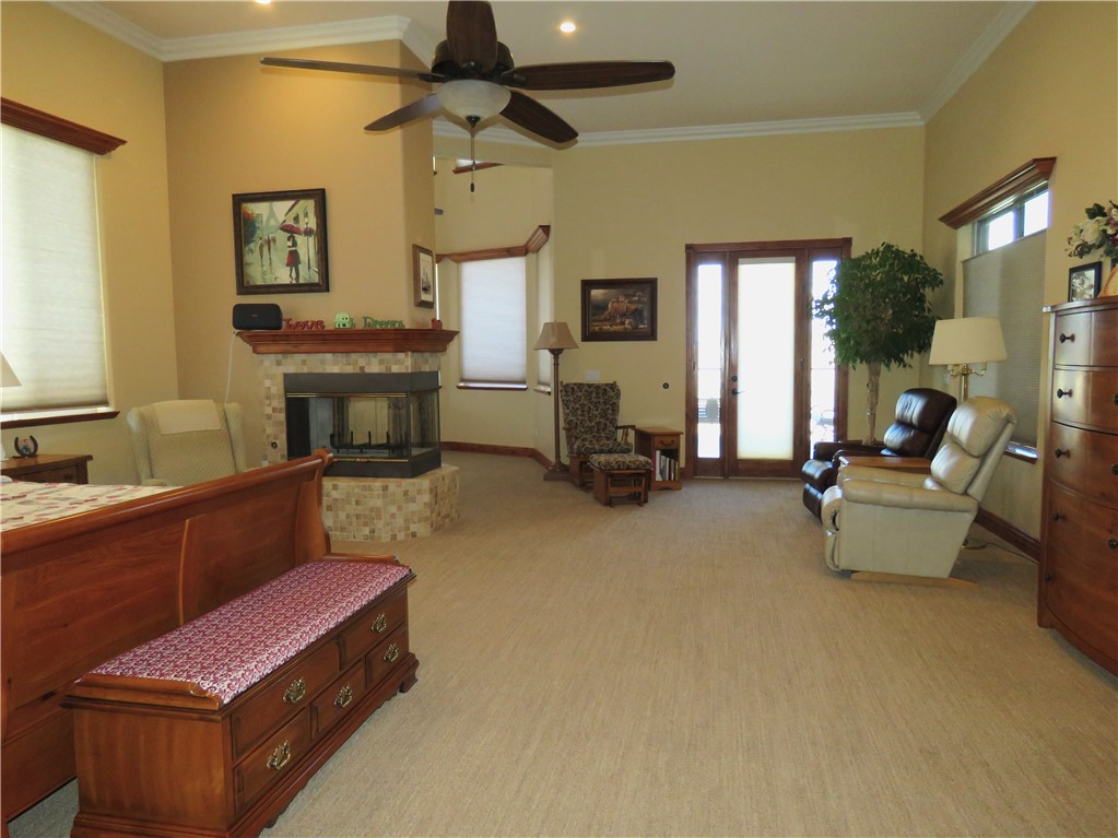 843 S Desert Canyon Way