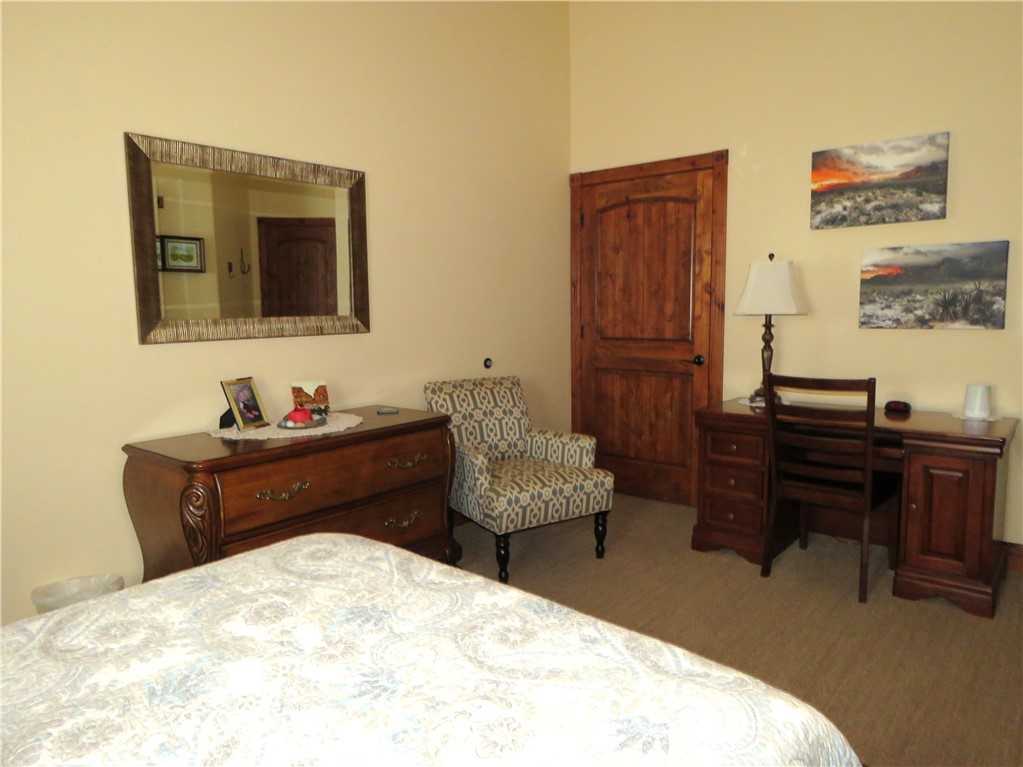 843 S Desert Canyon Way