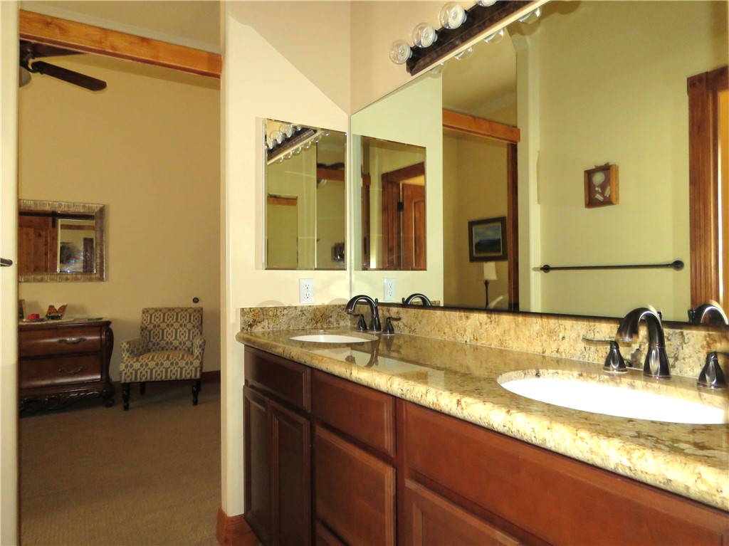 843 S Desert Canyon Way