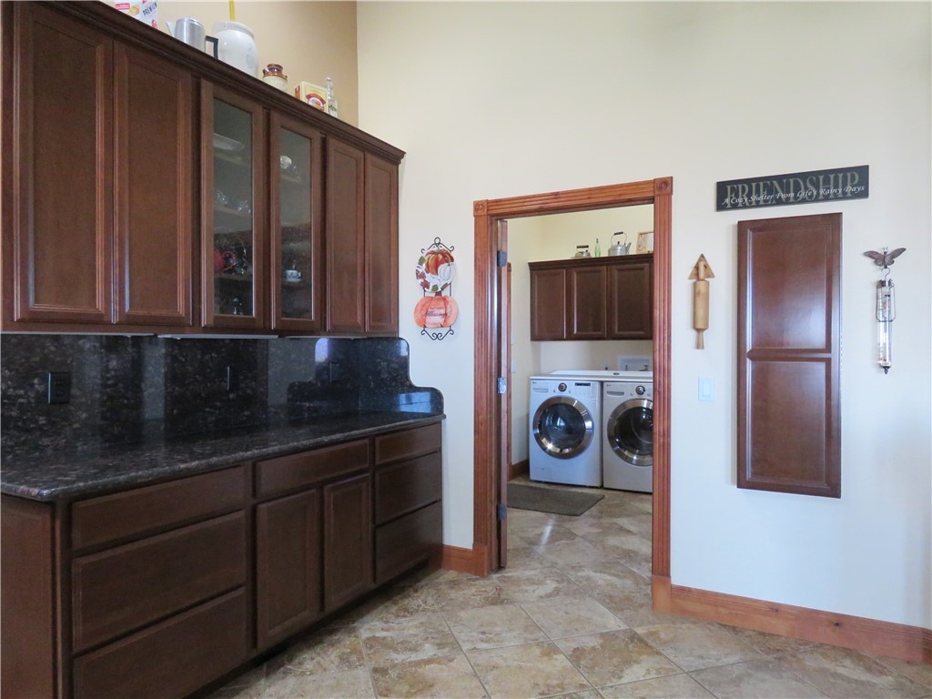 843 S Desert Canyon Way