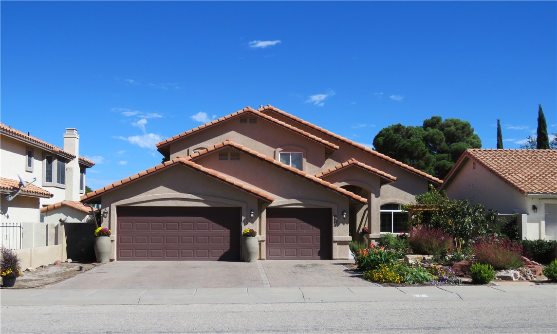 2504 Golf Drive